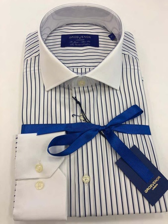 Erkeklerin gömlekleri