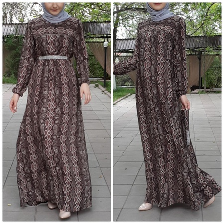 Платье трапеция, украшенная камнями и стразами по поясу