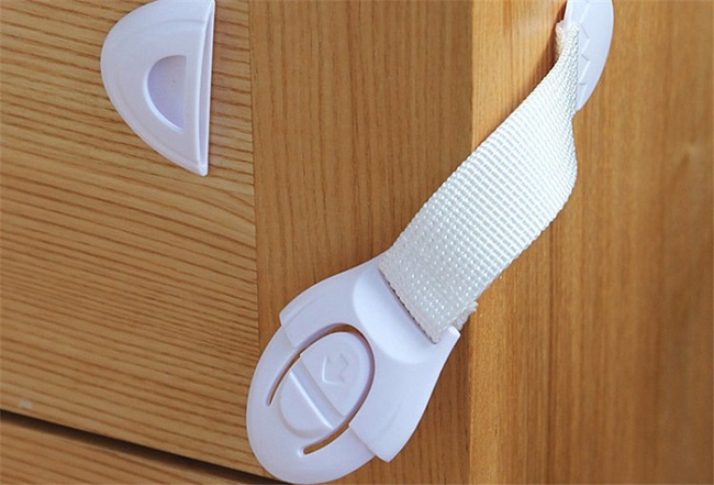 Блокировка дверей и ящиков тканевая защитная