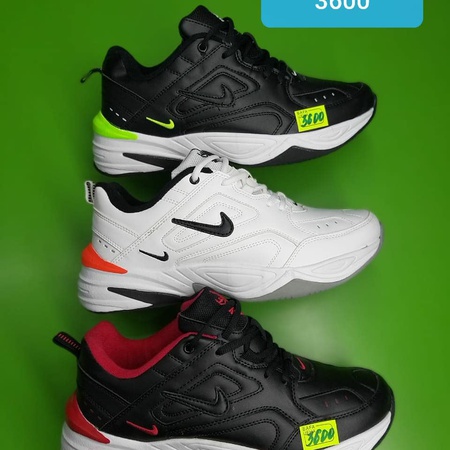 Кроссовки спортивные