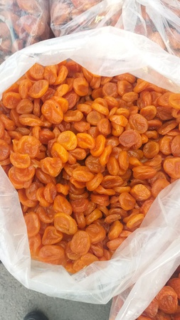 Сухофрукты и орехи