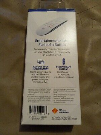 Новая Sony PlayStation 5 с двумя контроллерами и пультом PS5