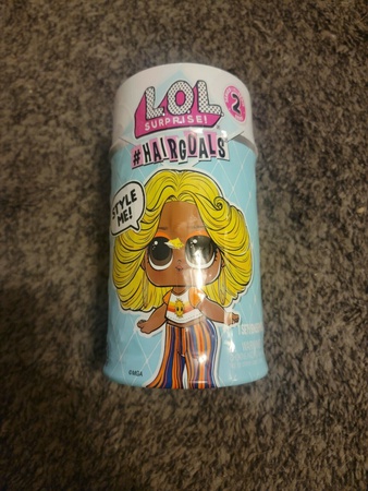 MGA LOL Überraschung! #Hairgoals Makeover Series 2 Puppe mit 15 Überraschungen