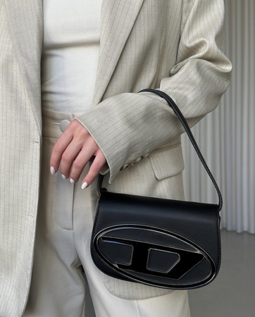 Женская черная сумка