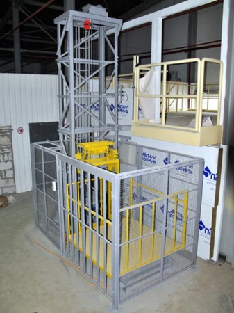 Одномачтовый подъемник изготовление