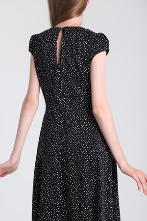 Платье миди с закрытой спиной