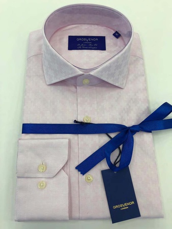 Erkeklerin gömlekleri