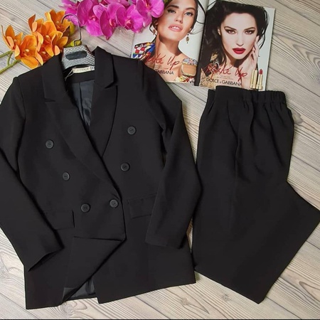 Классический костюм