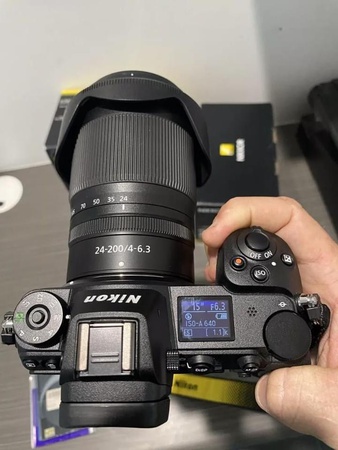 BRAND NEW UNUSED NIKON Z6 MIRRORLESS CAMERA + 24-200MM F/4-6.3VR LENS