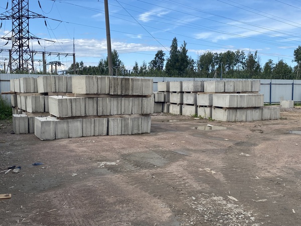 Фундаментныи блоки