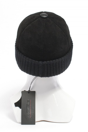 Шапка из замши 250111