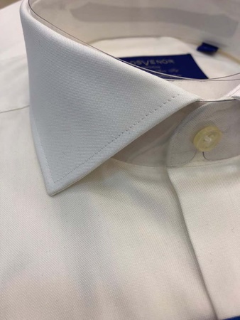 Erkeklerin gömlekleri