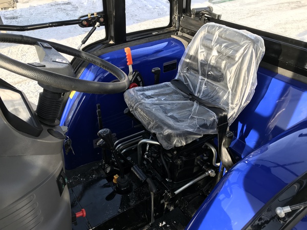 "Lovol TE-244 кабина (1 гидровыход)"