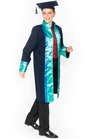 Üniversite akademik doktora kıyafeti ve mezuniyet cübbesi/elbisesi