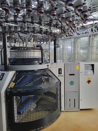 knitting machine Mayer&Cie Model RELANIT 2.4 E