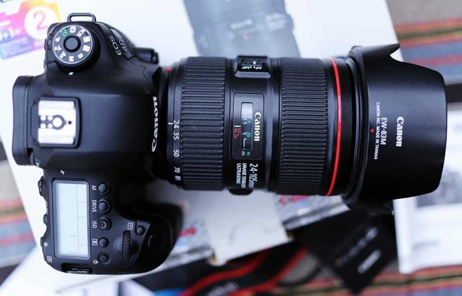 Canon 6D Mark 2 Camera