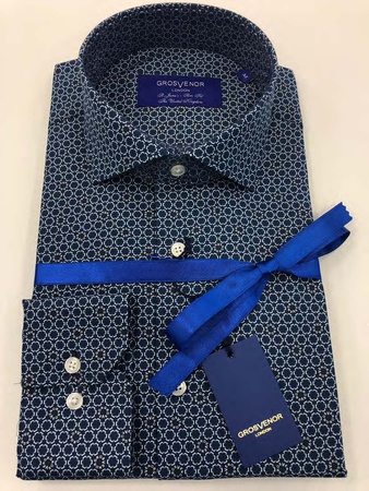 Erkeklerin gömlekleri