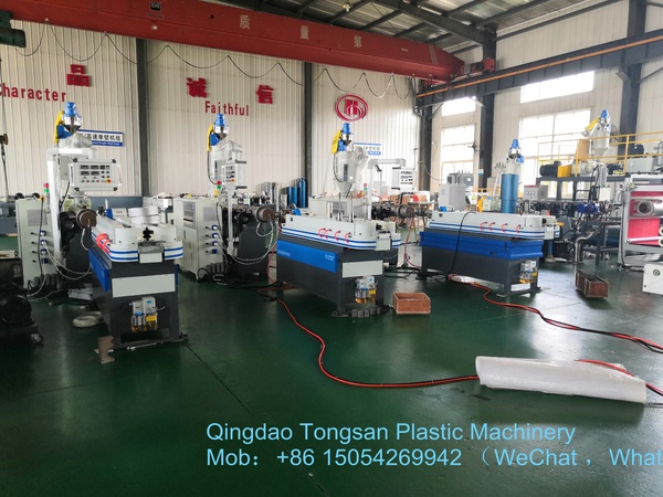 PP / PE / PVC Einschicht-Wellrohr-Extrusionsmaschine