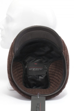 Кепка из трикотажа 010922