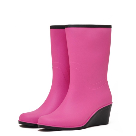 نوردمان بيلينا جزمة نسائية محصورة على خزان