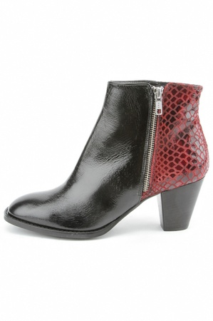 Stiefeletten mit burgunderfarbenem Pythoneinsatz bn010