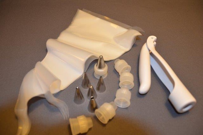 Набор инструментов для украшения торта Nordic Ware 1056 E-Z Deco, бронза.