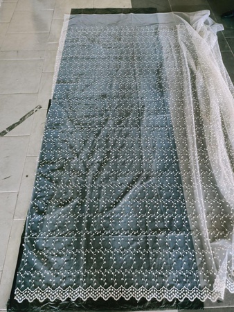 işlemeli tül kumaş