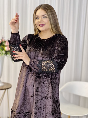 Kadife elbise, DEVLER