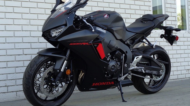 2017 HONDA CBR1000RR