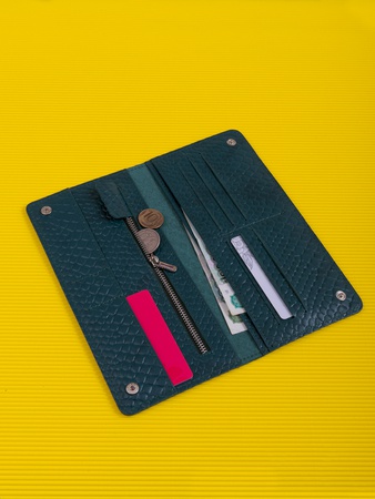 Longer wallet made of genuine leather KUT-130