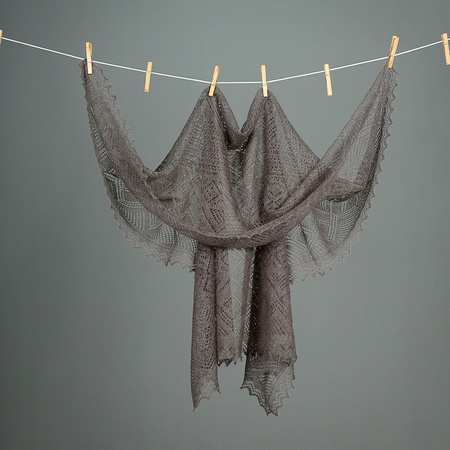 100-01 örümcek ağı ajurlu tüylü beyaz