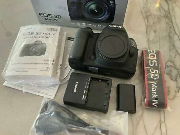 Canon EOS 5D Mark IV 30.4MP Dijital SLR Kamera - Siyah (Yalnızca Gövde)
