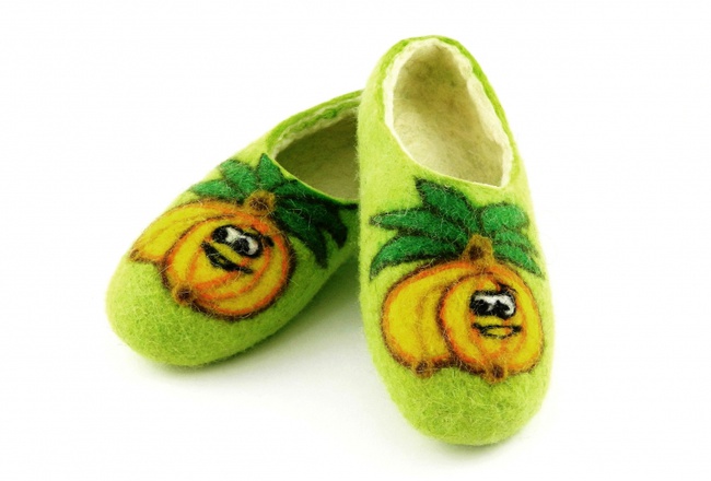 Мягкие тапочки «Озорной лук»