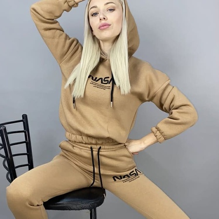 Костюм женский