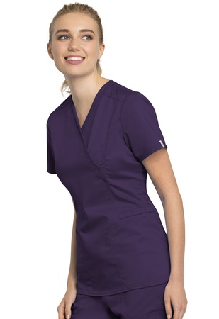 Женская медицинская блуза Cherokee WW Revolution Tech Mock Wrap Top in Eggplant WW775AB EGG