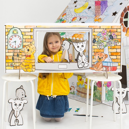 House-coloring from cardboard + TV + 4 animals