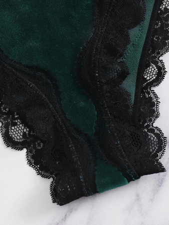 Кружевной Отделкой Комплект Белья С Веерообразной Отделкой