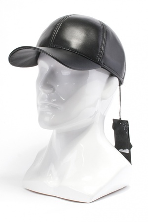 Бейсболка из кожи 200101