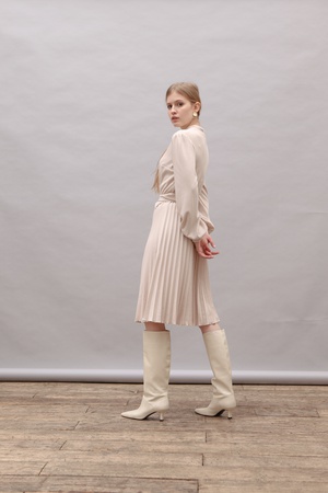 ПЛАТЬЕ С ЮБКОЙ ПЛИССЕ И ПЕРЕМЫЧКОЙ