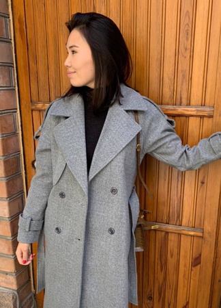 Тренч из пальтовой ткани с широкими лацканами