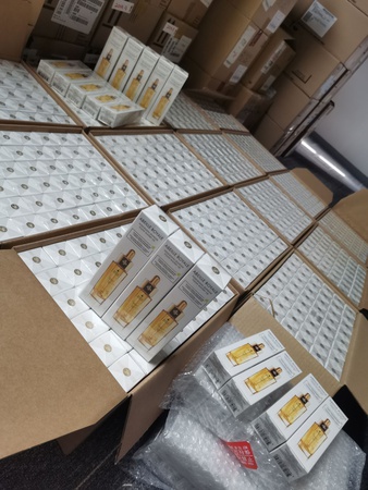 Оптовые роскошные нишевые духи, косметика по уходу за кожей и косметические средства для макияжа