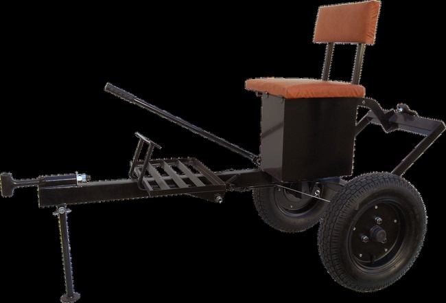 Прицеп для навесного оборудования ПНО-1 и инструментальным ящиком.