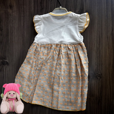 Нарядное платье для милых малышек