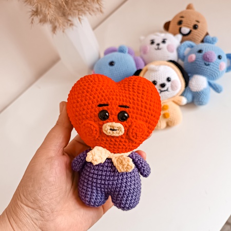 Tata. BT21