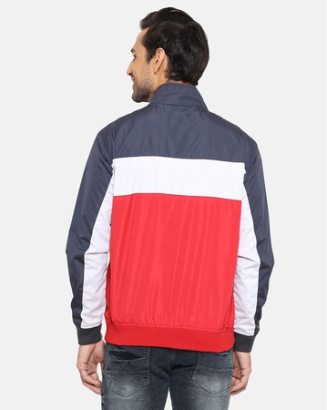 Куртка бомбер