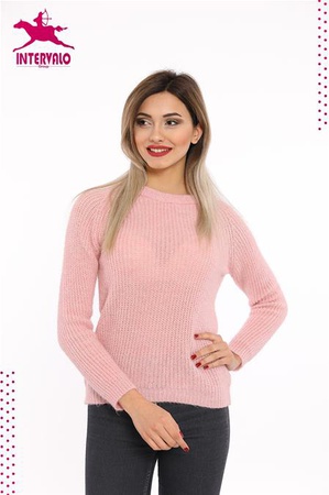 ЖЕНСКИЙ ВЯЗАННЫЙ СВИТЕР