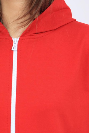 Женский спортивный костюм на замке.