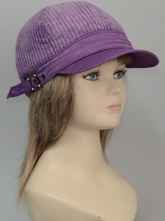 Kadife beyzbol şapkaları