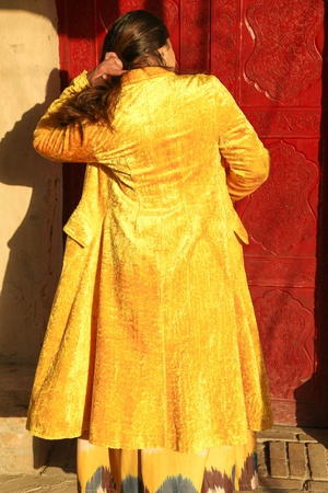 Модное желтое ручной работы пальто