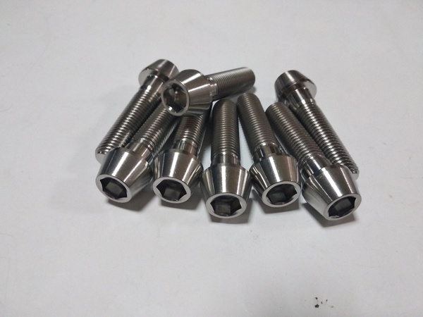 Титановые винты